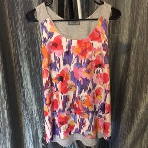 Super cute floral top